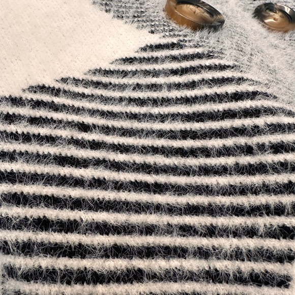 A Cyrus Crop Jacket - Picture 3 of 3